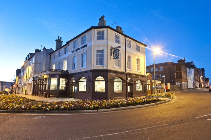 The Queen Hotel Wetherspoon Aldershot Exterior photo