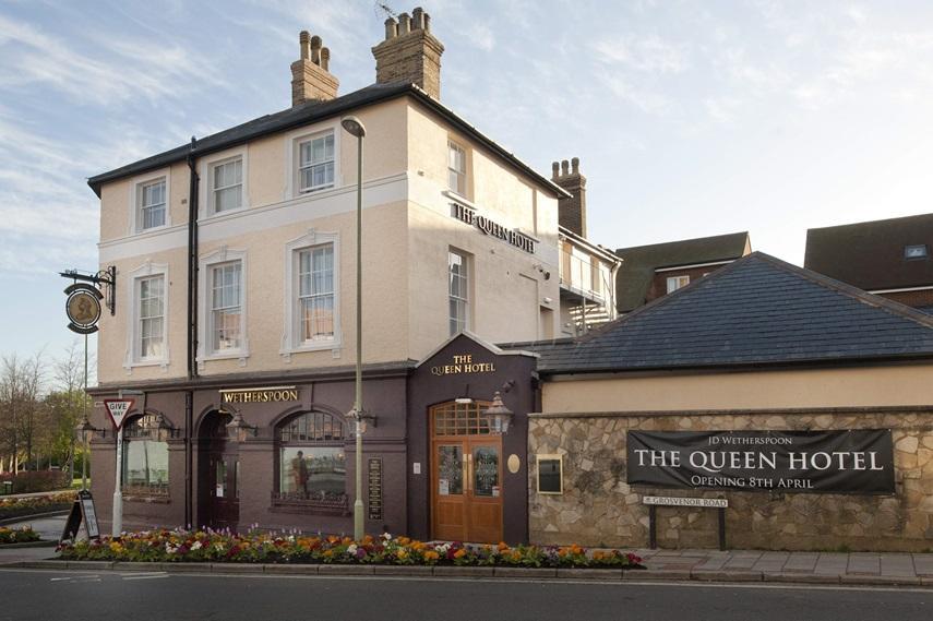 The Queen Hotel Wetherspoon Aldershot Exterior photo